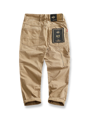 魚骨模様のワークパンツの正面展示