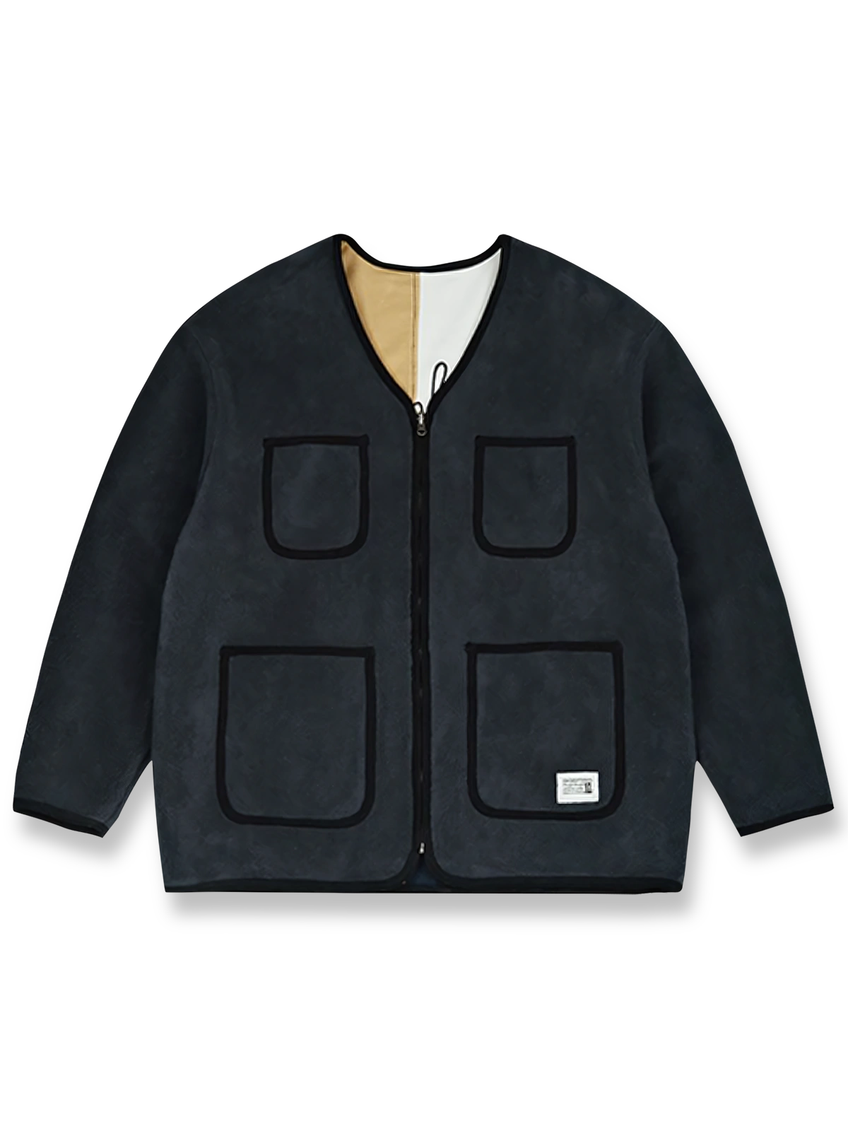 製品画像: パッチワークリバーシブルジャケットの正面展示、両面の異なるスタイルを紹介