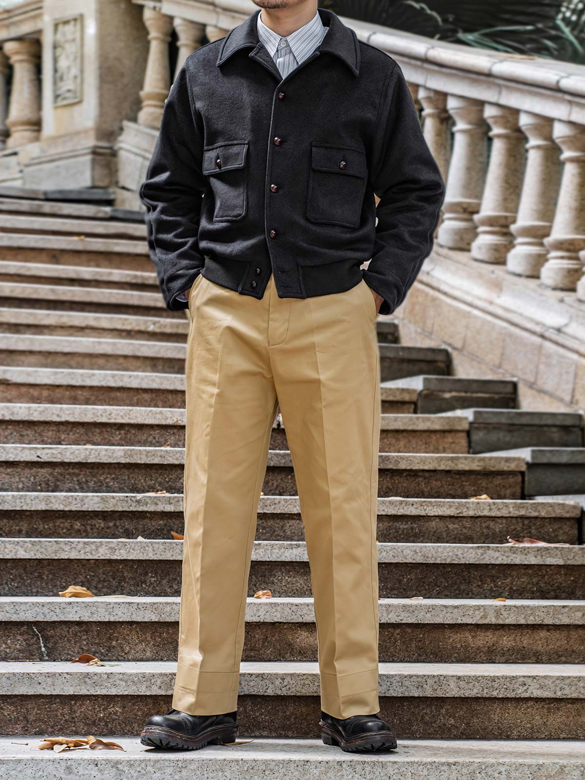 モデルがA2柔らかなツイードウール保温コートを着用し、そのエレガントで実用的なスタイルを披露