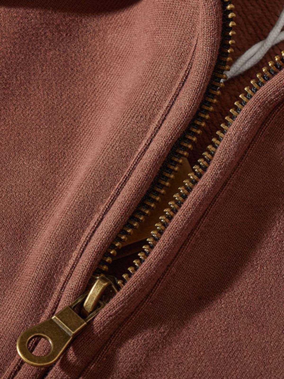 製品画像: アメリカンレトロカラー切り替え襟付きスウェットの全体画像
詳細画像: カラー切り替え襟とフリース裏地の詳細画像