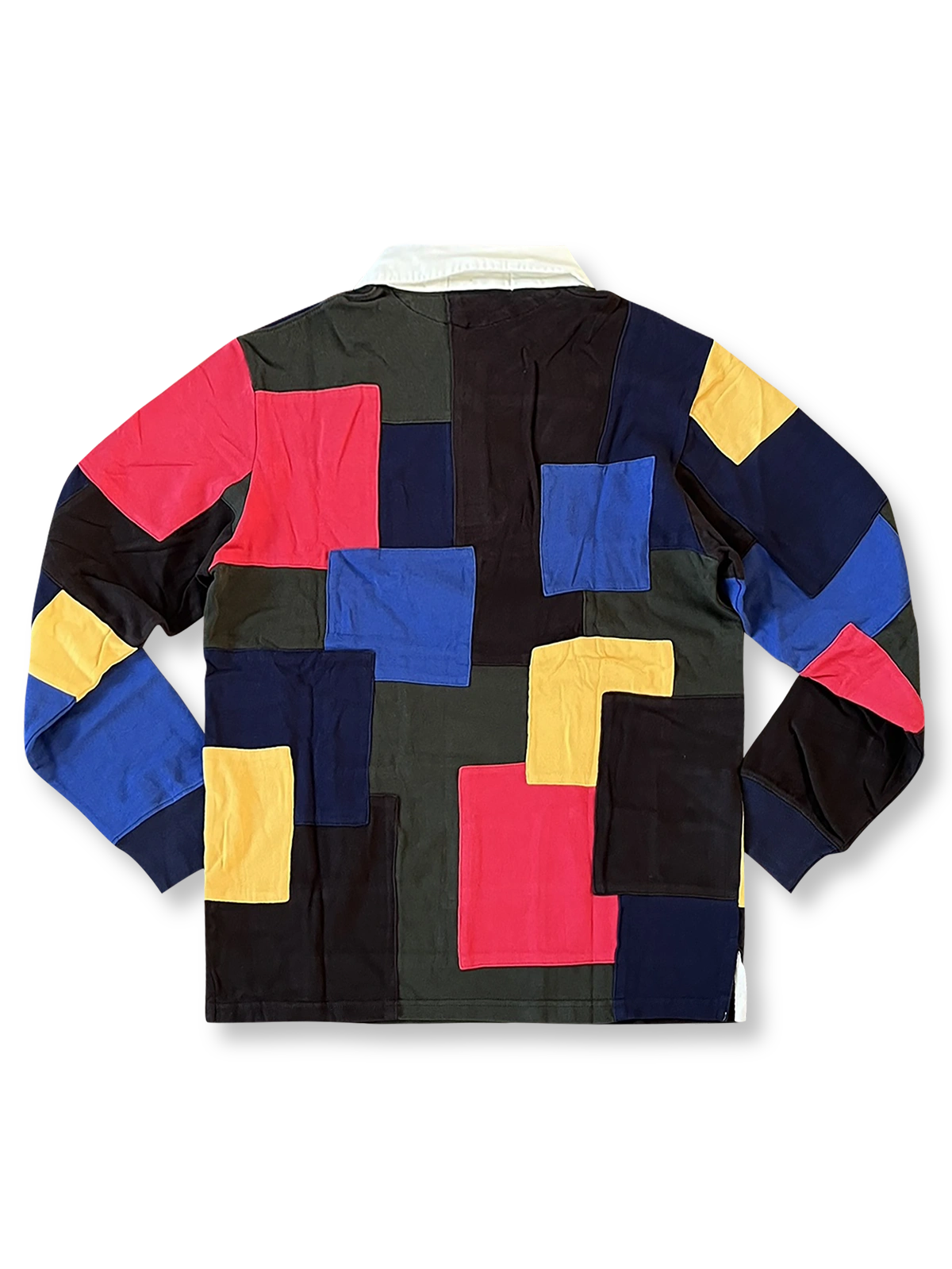製品画像: ヴィンテージカラーブロックパッチワーク長袖ポロシャツの正面画像。鮮やかな色使いとヴィンテージ感が特徴的。
詳細画像: パッチワークとウォッシュ加工のディテール特写。異なる布を使用したカラーブロックデザインのディテール。