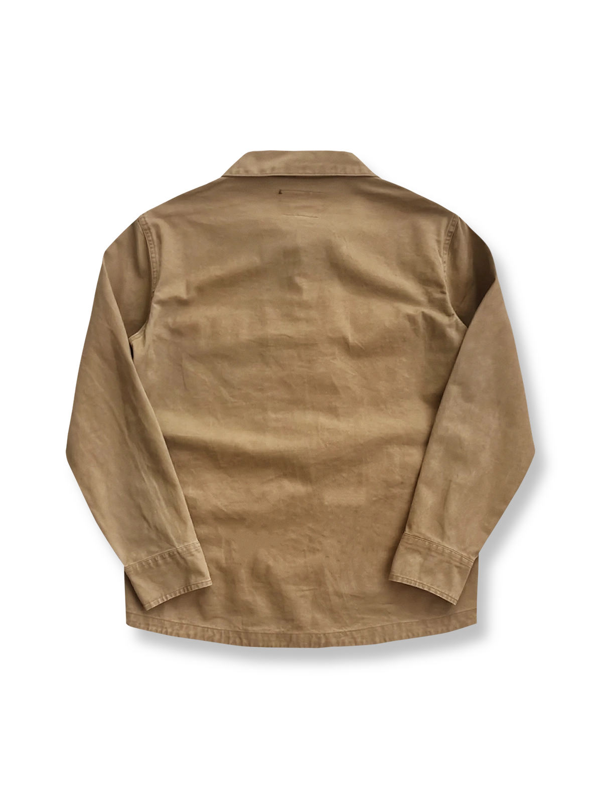 製品画像: コットン100%のウォッシュ加工多ポケットワークジャケット正面ビュー。厚手の生地と、実用性の高い多ポケットデザインが特徴で、秋冬の保温性を提供。
詳細画像: ワークジャケットのディテール特写。耐久性を高めるためのウォッシュ加工生地と、便利な多ポケットデザインがはっきりと見える。