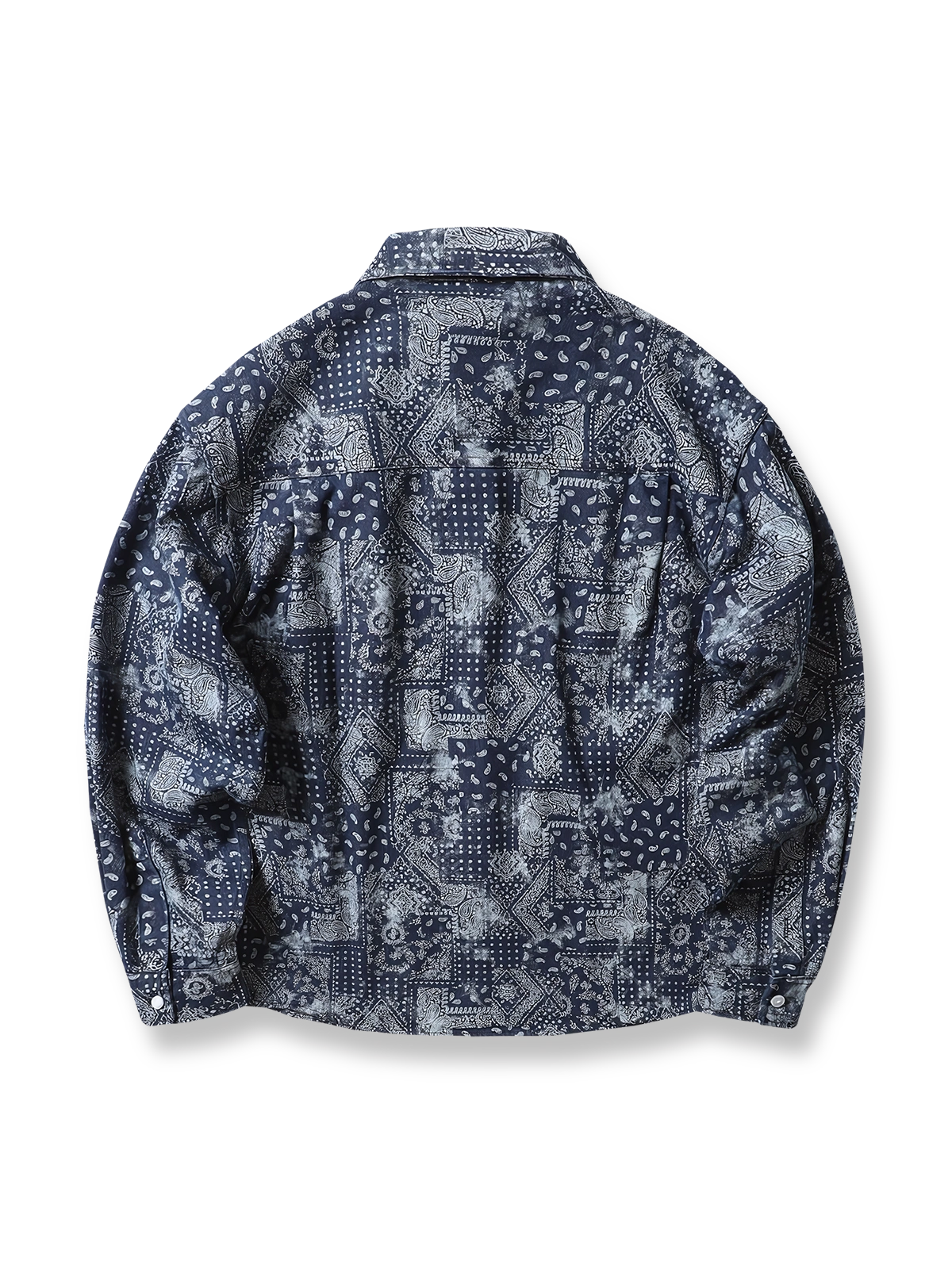 ヴィンテージ ペイズリー柄 長袖デニムシャツのと背面、クラシックなデザインが際立つ 