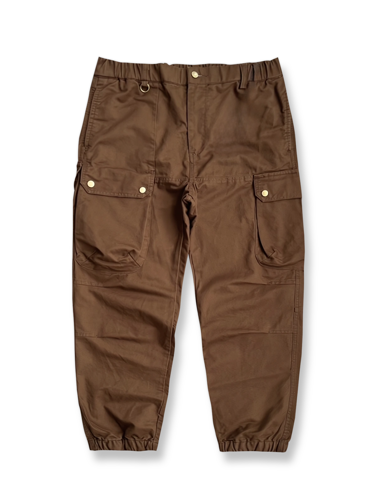 製品画像：立体裁断デザイン、多機能ポケット付きの100%コットンワークパンツの製品全体の画像
詳細画像：立体裁断ワークパンツの多機能ポケットと裾ゴム仕様ディテール部分