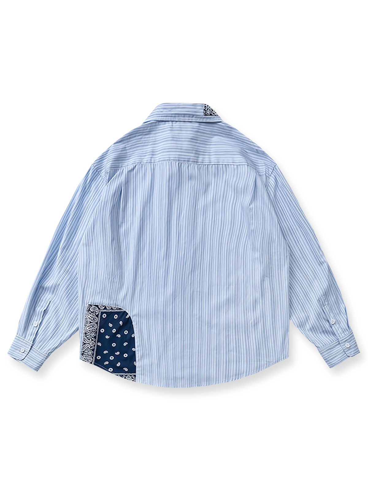 製品画像: 民族風ペイズリーパッチワークブルーストライプ長袖シャツの平置き画像
詳細画像: シャツのペイズリー柄パッチワークとストライプデザインのディテール