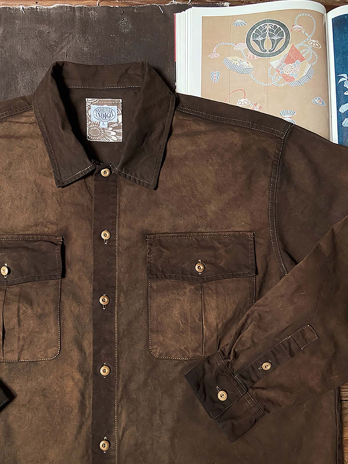 薯莨染めのディテール展示