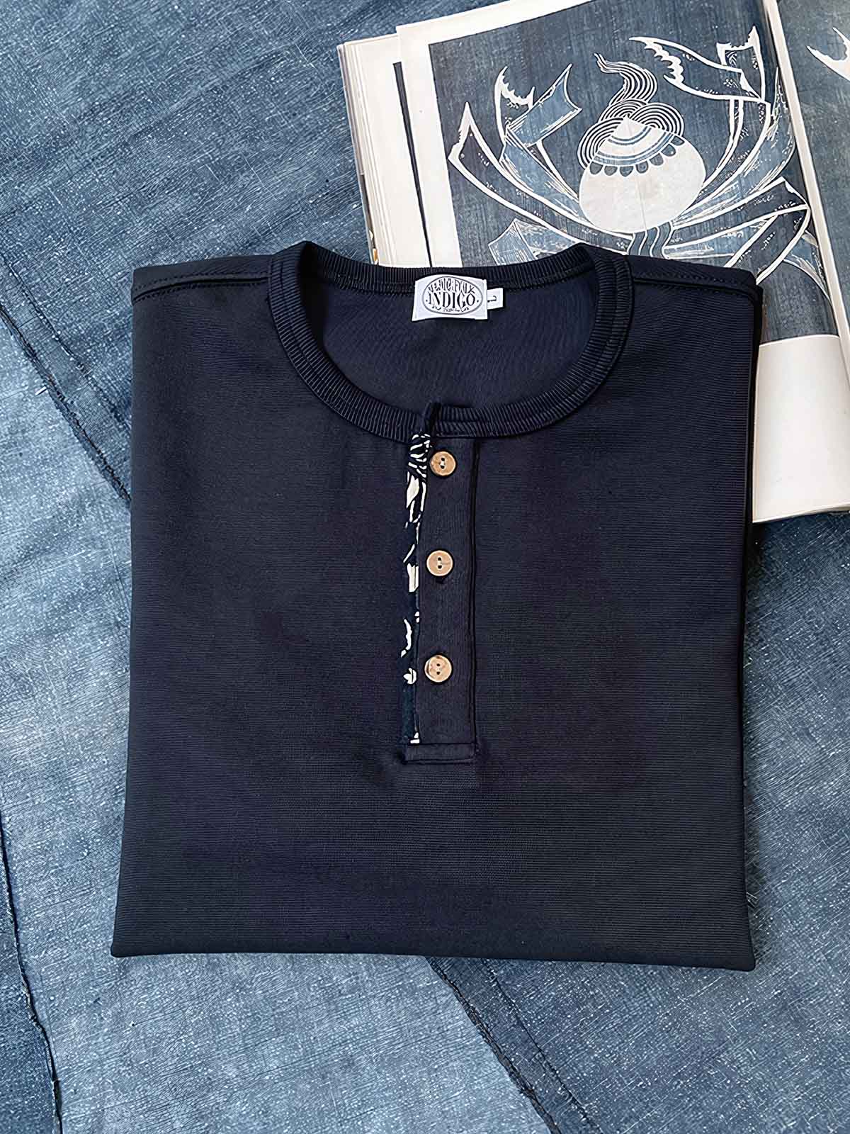 藍染古布を使用した襟元ディテール