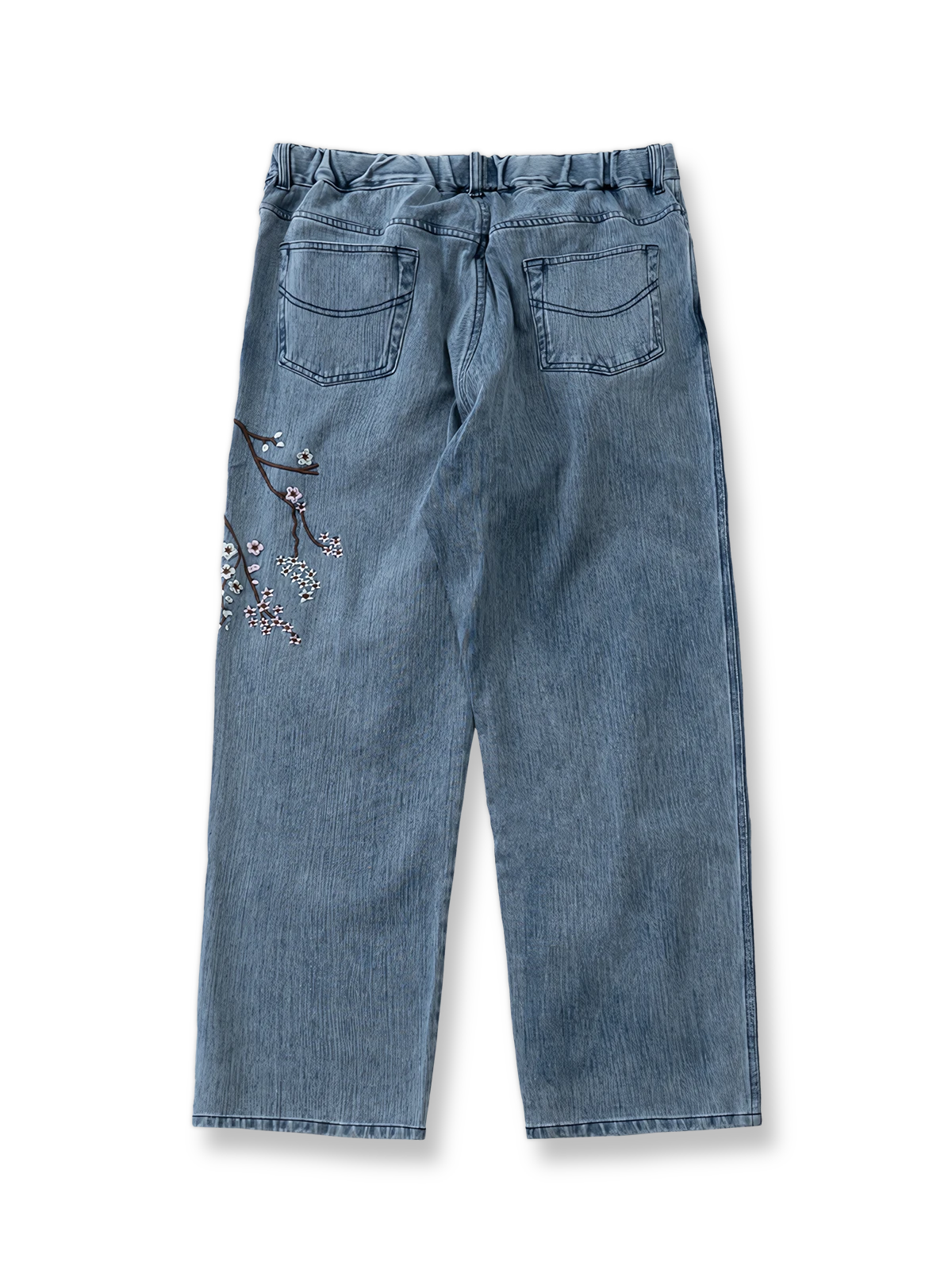 ウォッシュ加工と梅刺繍のディテールクローズアップ