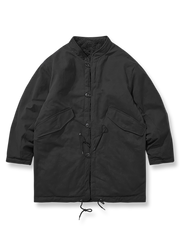 製品画像: リバーシブル厚手コーラルフリースヴィンテージワークコート全体表示。コットン表地とコーラルフリース裏地の組み合わせで、保温性とスタイルを両立したデザイン。

詳細画像: スタンドカラーとフリース裏地のディテール表示。すっきりとしたシルエットと柔らかいフリース素材が特徴。