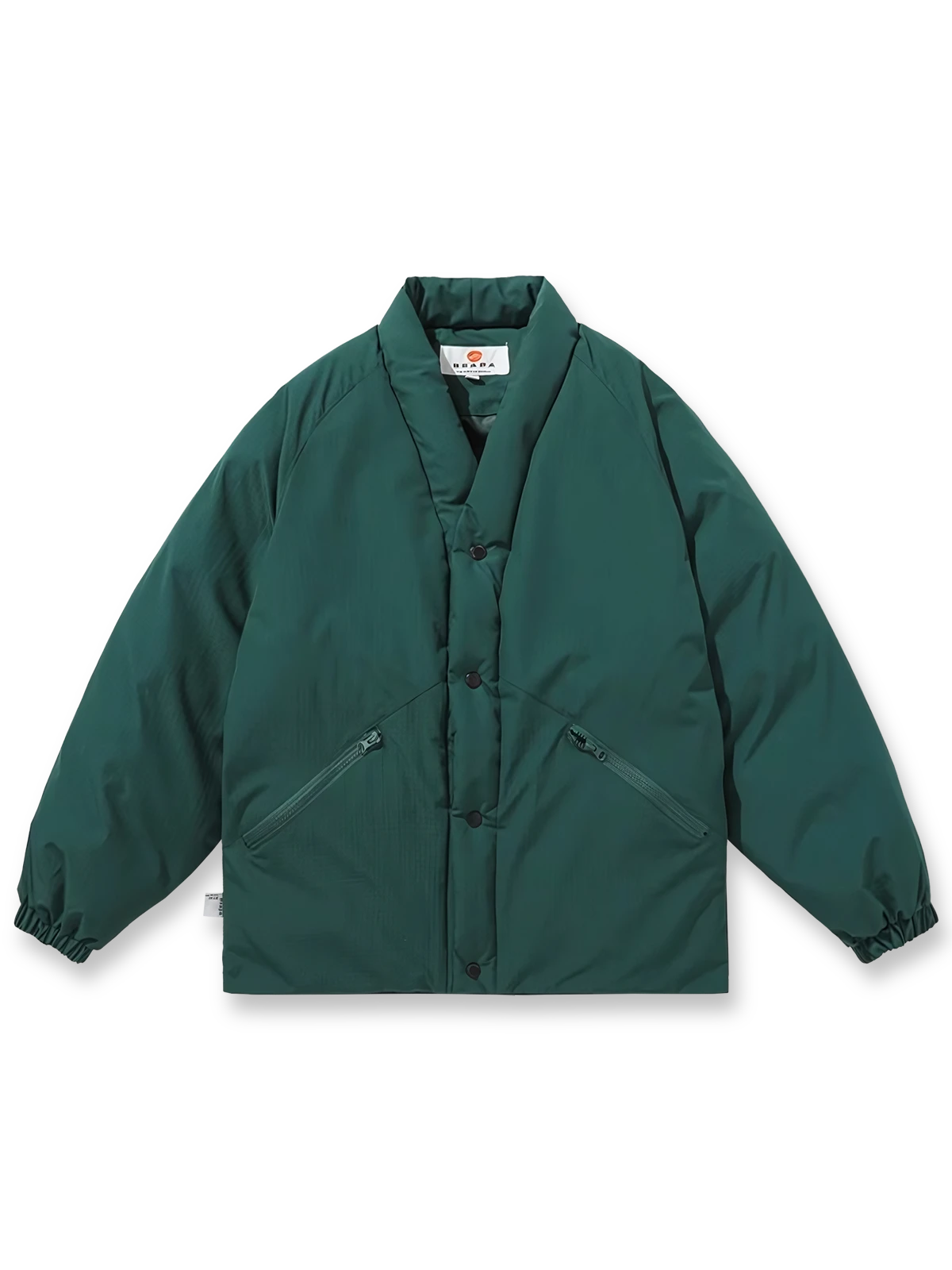 製品画像: アウトドア用ヴィンテージVネックワークジャケット全体展示。厚手で保温性のあるデザインが特徴。

詳細画像: Vネックとジップポケットのディテール展示。立体感と実用性が高いポケットが映えるデザイン。