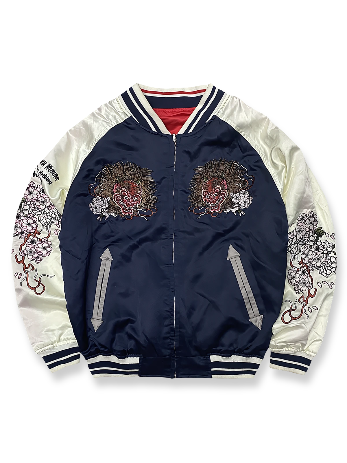 製品画像: リバーシブル シルク刺繍 横須賀 テッドマン 酒吞童子 ジャケットの全体画像、幸運を象徴する赤鬼と伝統的な刺繍デザイン

詳細画像: テッドマン（幸运の赤鬼）と酒吞童子の刺繍ディテール、横須賀刺繍の高度な技法で施されたアート