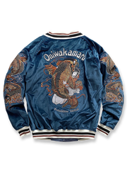 製品画像: リバーシブル 刺繍 横須賀 ベルベット ジャケット全体画像、伝統的な日本の横須賀刺繍とヴィンテージデザイン

詳細画像: 武松の虎退治と鬼若丸の鯉退治の刺繍ディテール、横須賀刺繍の高度な技法と精緻な表現