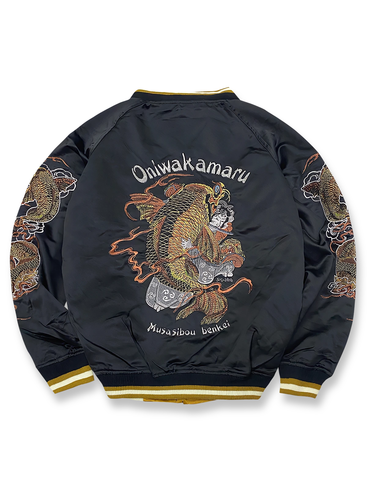 製品画像: リバーシブル 横須賀 富士山と鬼若丸刺繍 ジャケット全体画像、日本の伝統を感じさせる刺繍デザイン
詳細画像: 富士山と鬼若丸の刺繍ディテール、横須賀刺繍の高度な技法と精巧なデザイン