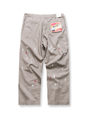 製品画像: 和風ヴィンテージペイント装飾付きワイドストレートパンツの全体画像、ハンドペイントとウォッシュ加工で仕上げたカジュアルデザイン
詳細画像: ペイント装飾とウォッシュ加工コットンのディテール、ユーズド感を強調した質感