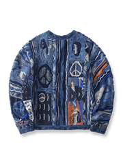 製品画像
反戦テーマ藍染めウォッシュニットの全体展示。藍染めウォッシュ加工が施されたユニークなデザインが特徴で、反戦テーマを表現しながらもカジュアルでリラックスした雰囲気が漂います。ヴィンテージ感溢れるニットで、平和メッセージを込めた特別なアイテムです。

詳細画像
ニットのディテールと藍染めデザインのアップ。藍染めの細部やウォッシュ加工の風合いが強調され、反戦テーマが形となった特別なデザインが際立ちます。手作り感とヴィンテージ感が溢れるアイテムです。