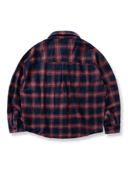 製品画像
高品質な竹節編みコットン素材を使用したチェック柄シャツ。柔らかな触感と優れた保温性を兼ね備え、レトロなチェックデザインが冬の必需品として、快適でスタイリッシュな着心地を提供します。

詳細画像
竹節編みコットン素材による柔らかな肌触りと温かさ。斜めのチェックパッチワークデザインの胸ポケットが視覚的な奥行きを加え、バックは軽くラウンドした裾デザインで、リラックスした印象を与えます。