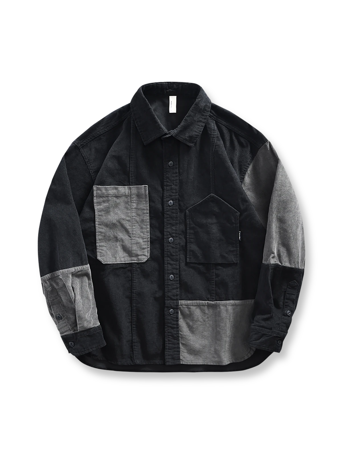 製品画像
「コーデュロイ パッチワーク シャツの全体像。厚手のコーデュロイ素材と独特なカラーブロックデザインが特徴で、秋冬のレトロスタイルに最適」

詳細画像
「コーデュロイ パッチワーク シャツのアシンメトリーポケットとストライプ模様の質感ディテール。高級感と個性を際立たせたデザイン」