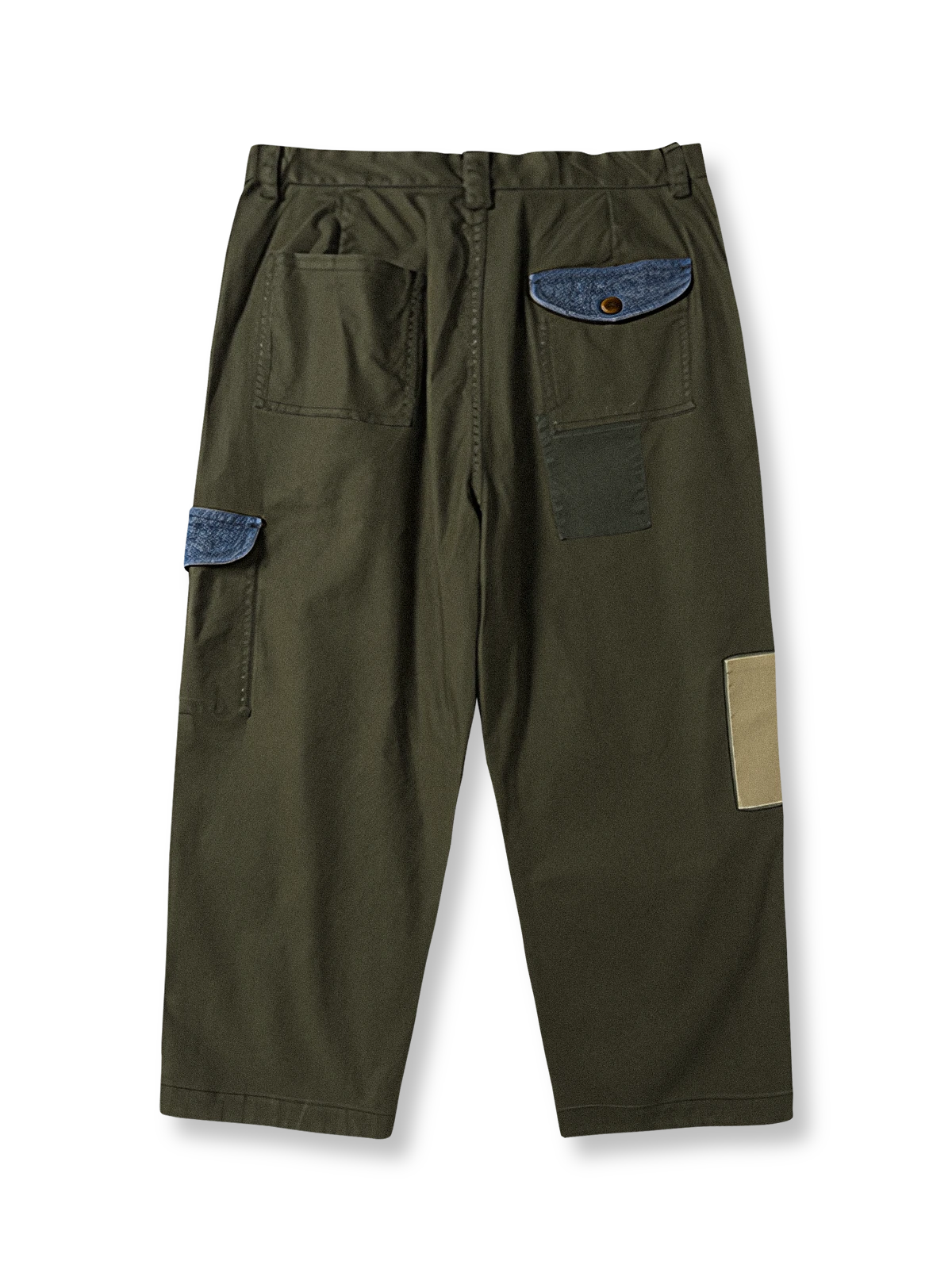 製品画像
「異素材パッチワーク ワイドシルエット カジュアルパンツ全体像。日本製オールコットン素材とストリートファッション美学を融合したデザインが特徴」

詳細画像
「異素材パッチワーク ワイドシルエットパンツのパッチワークディテールとYKK製シルバージッパーのクローズアップ。洗練されたディテールと高品質な仕上がり」