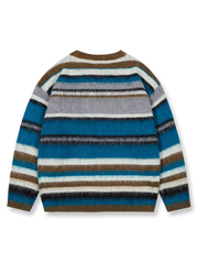 製品画像
「レトロなパッチワークデザインとストライプが特徴のアルファベット刺繍入りクルーネックセーター全体写真。ウール混紡素材で柔らかく保温性に優れた秋冬の定番アイテム。」

詳細画像
「丁寧なアルファベット刺繍とパッチワークストライプのディテールを強調したセーターの詳細写真。ウール混紡素材の柔らかい質感とデザイン性が際立つアイテム。」