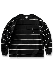 製品画像
ヴィンテージ感あふれるストライプパターンが特徴のヘビーウェイト長袖Tシャツ。胸元に高密度刺繍で描かれた動物たちが自然の童話を語るようなデザインで、青春の記憶とクラシックなエレガンスを融合した一枚

詳細画像
森の動物たちをモチーフにした高密度刺繍のディテールと、320gのヘビーウェイトコットンが織りなすヴィンテージ感ある質感が魅力。刺繍の精巧さと厚手の生地が時代を超えた価値を表現