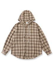 チェック柄の生地とフーディーのデザインに施されたヴィンテージ加工のディテールクローズアップ