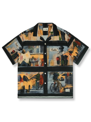 ゆったりしたシルエットの雨の日街景油画風ハワイアンシャツ。軽やかで通気性に優れたポリエステル混紡生地を使用し、各セクションで異なる雨中の街角と行人がデジタルプリントされています。