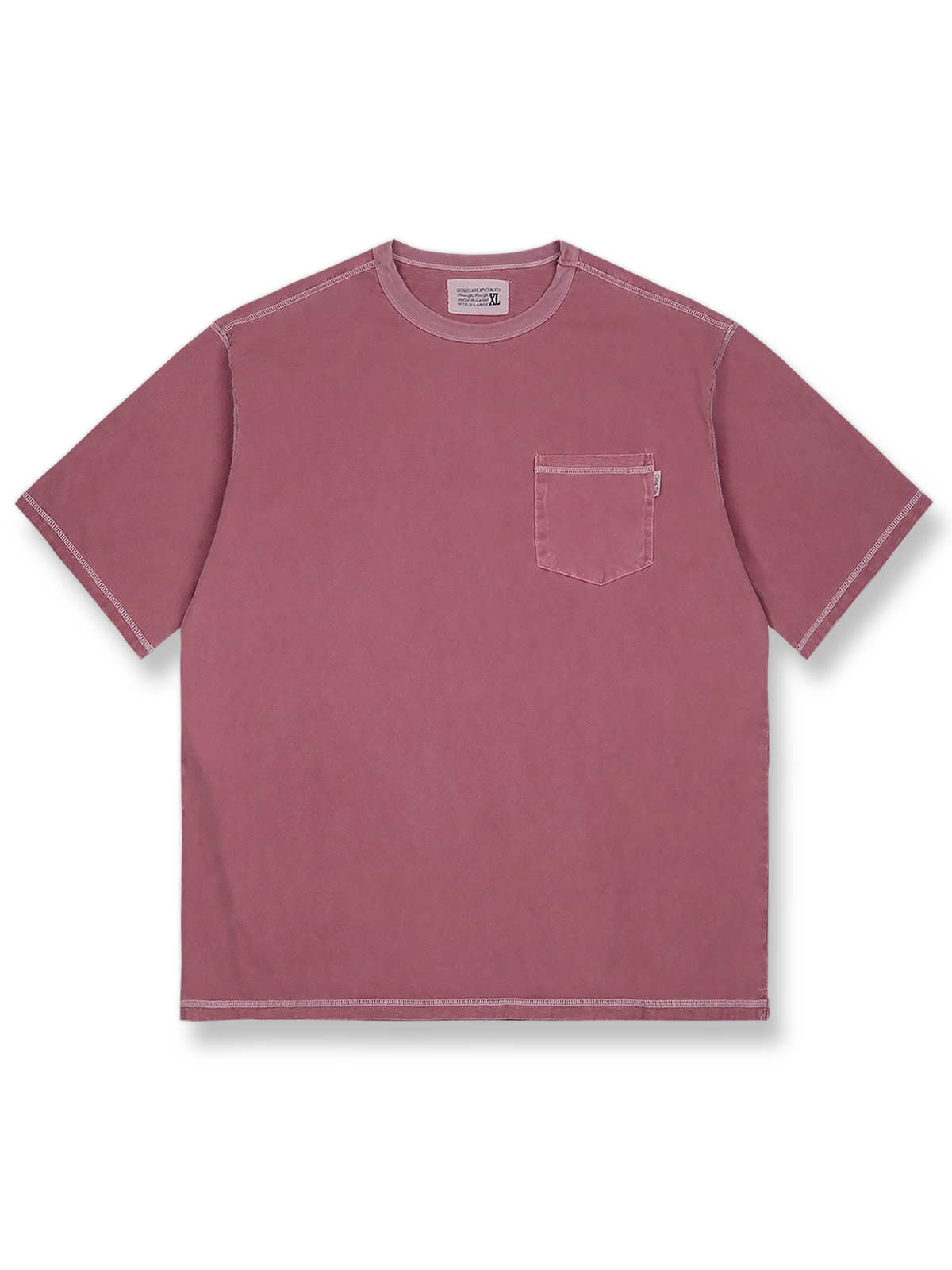 高密度ニットコットンを使用した重染洗ポケット付きショートスリーブTシャツの正面ビュー。ユニークなガーメントダイと酵素ウォッシュによる白化老化効果が特徴で、リラックスフィットが快適な着心地を提供します。