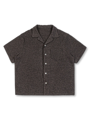 ブークレ風ポリエステル生地の開襟半袖シャツ（ブラウン）
