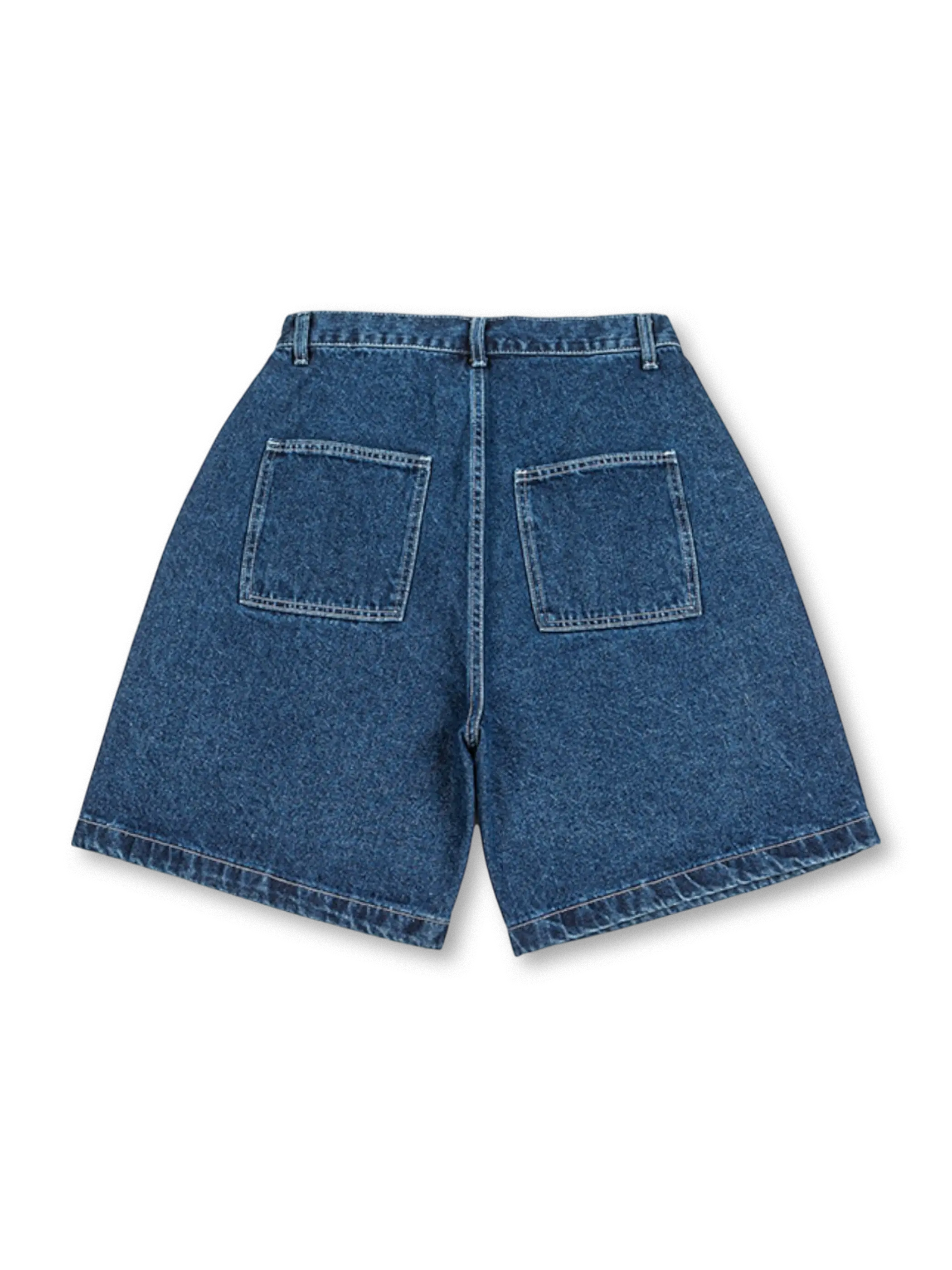  ３色展開のマルチポケットショーツ（ブラック／デニムブルー／オフホワイト）