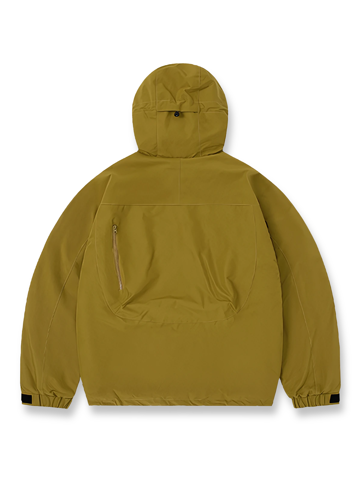 製品画像: アウトドアワークシェルジャケット全体展示 - 冬の防寒に最適な多機能シェルジャケット。
詳細画像: フロントの大きなポケットと背面ジップポケットのディテール展示 - 実用的な収納スペースが魅力。