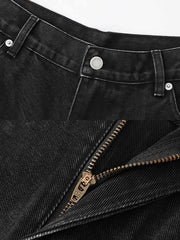 製品画像: アメリカンヴィンテージ ワイドデニムパンツの全体展示。高品質な13OZデニムを使用した、酵素洗い加工でヴィンテージ感を引き立てたデザイン。

詳細画像: 酵素洗い加工とデニムの質感ディテールの特写。繊細な質感と自然なヴィンテージトーンが強調されており、素材感が伝わる画像。