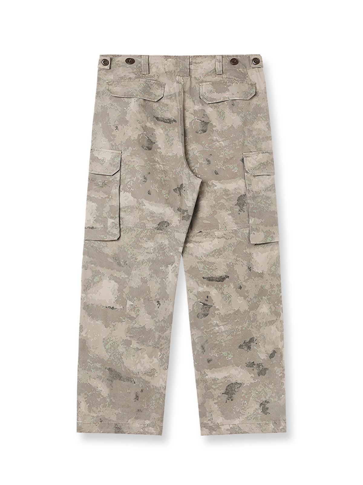 製品画像: ツリーカモ柄のストレートカーゴパンツ全体展示、100%ウォッシュドスラブコットン素材のヴィンテージ感が特徴的なデザイン
詳細画像: カーゴポケットの機能性とツリーカモデザインのディテールに焦点を当てた特写
