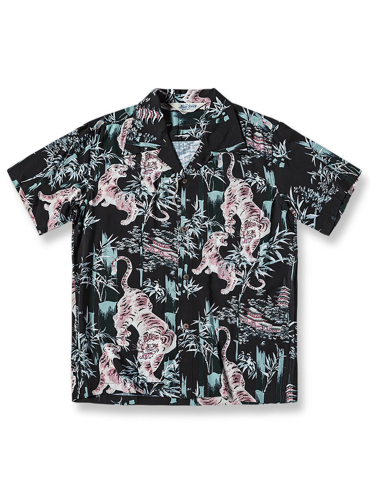 浮世絵竹林タイガー柄キューバカラー半袖シャツの全体像を示し、その独特なパターンと色使いが強調されています。