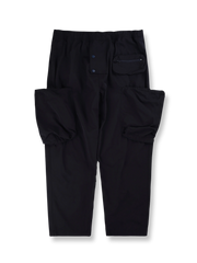 製品画像: 防水マルチポケットライトテーパードパンツの全体展示