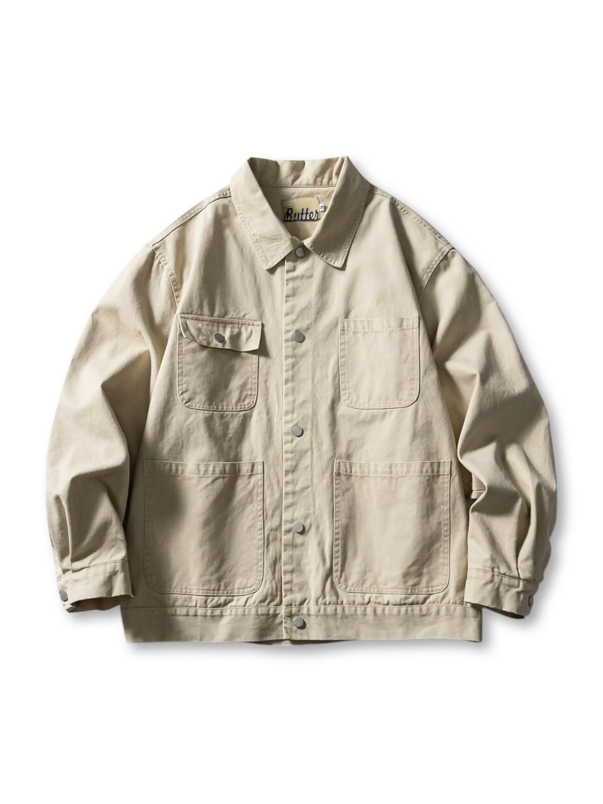 ショート丈のヘビーワッシュジャケット、胸ポケット付き
