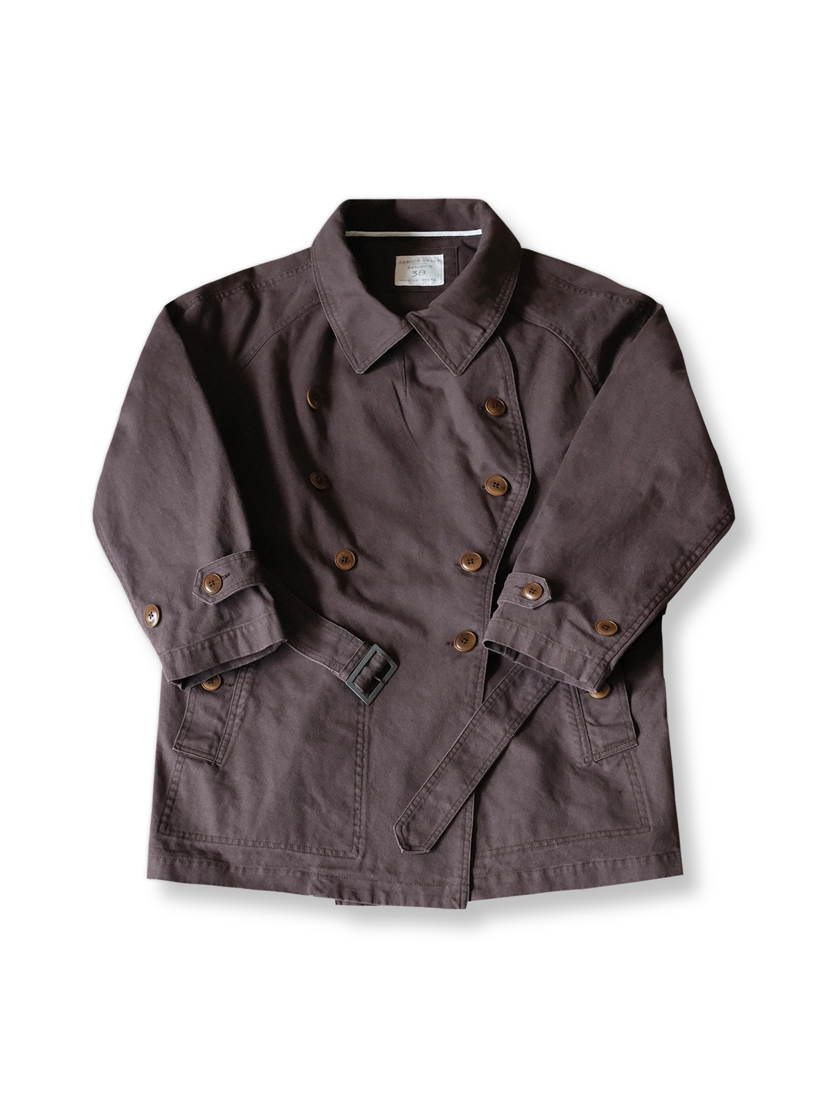 製品画像: フランス軍M38モーターサイクルダブルブレストコートの全体画像、ヴィンテージミリタリースタイル
詳細画像: 調節可能な袖口やウエストベルト、ミリタリー風の多機能ポケットのディテール