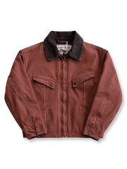 製品画像:
ヴィンテージダメージ加工パッチワークキャンバスジャケット全体展示。高密度の15oz定織キャンバス素材と日本製の厚手ウール裏地が、ヴィンテージ感とタフさを引き立てたジャケットの全体像。
詳細画像:
TALONジッパー、スナップボタン、及び水洗い加工のディテール。手作業での擦り加工とソルトフライが施されたディテールにより、ジャケットにユニークなヴィンテージ感を与えています。