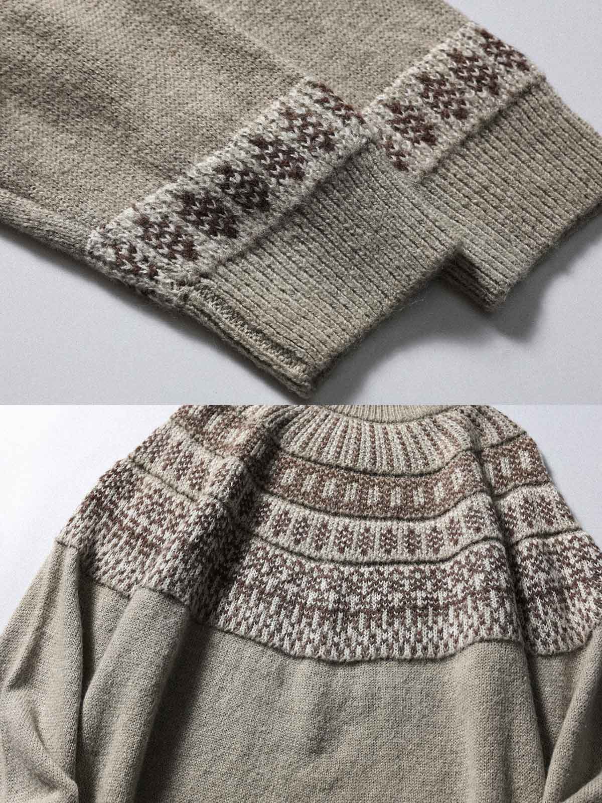 製品画像: クラシックなフィッシャーマンニットセーター、北欧風の幾何学模様とモヘア混紡素材を使用したデザイン。ゆったりとしたシルエットとリブ編みの袖口、裾が特徴で、暖かさと快適さを提供。冬のカジュアルスタイルに最適なアイテム。

詳細画像: フィッシャーマンニットセーターの北欧風幾何学模様とモヘア混紡素材の質感。クルーネックデザインとリブ編み仕上げのディテールが際立ち、保温性と耐久性を強化。柔らかく肌に優しい着心地。