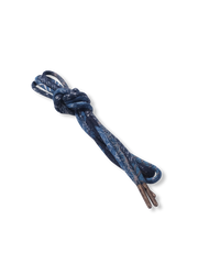 製品画像
「インディゴ染め パッチワーク ヴィンテージ シューレース全体イメージ。藍染め古布を使用し、丸型デザインとヴィンテージ感あふれるパッチワーク技法が特徴。」

細部画像
「金属製シューレースチップと自然な色褪せ感を持つ丸型シューレースのディテールクローズアップ。」