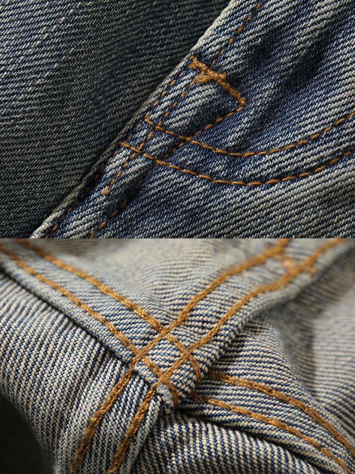 フレアパンツの三角形切り替えデザインとダメージ加工のディテール