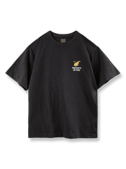 アメリカンヴィンテージ飛虎刺繍Tシャツの全体表示Tシャツ背面の重厚な刺繍デザインのクローズアップ