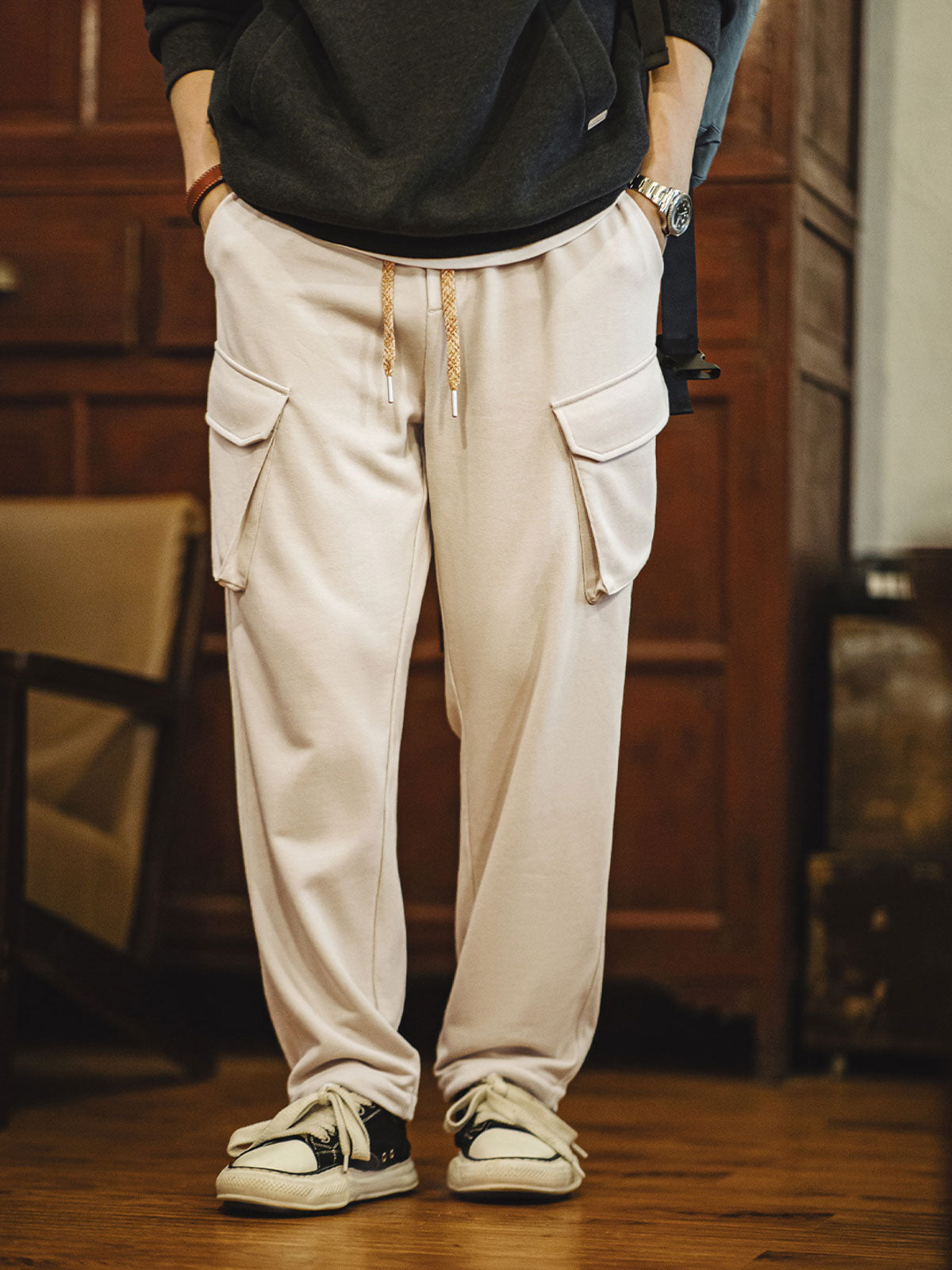 多ポケットジョガーパンツの着用イメージ