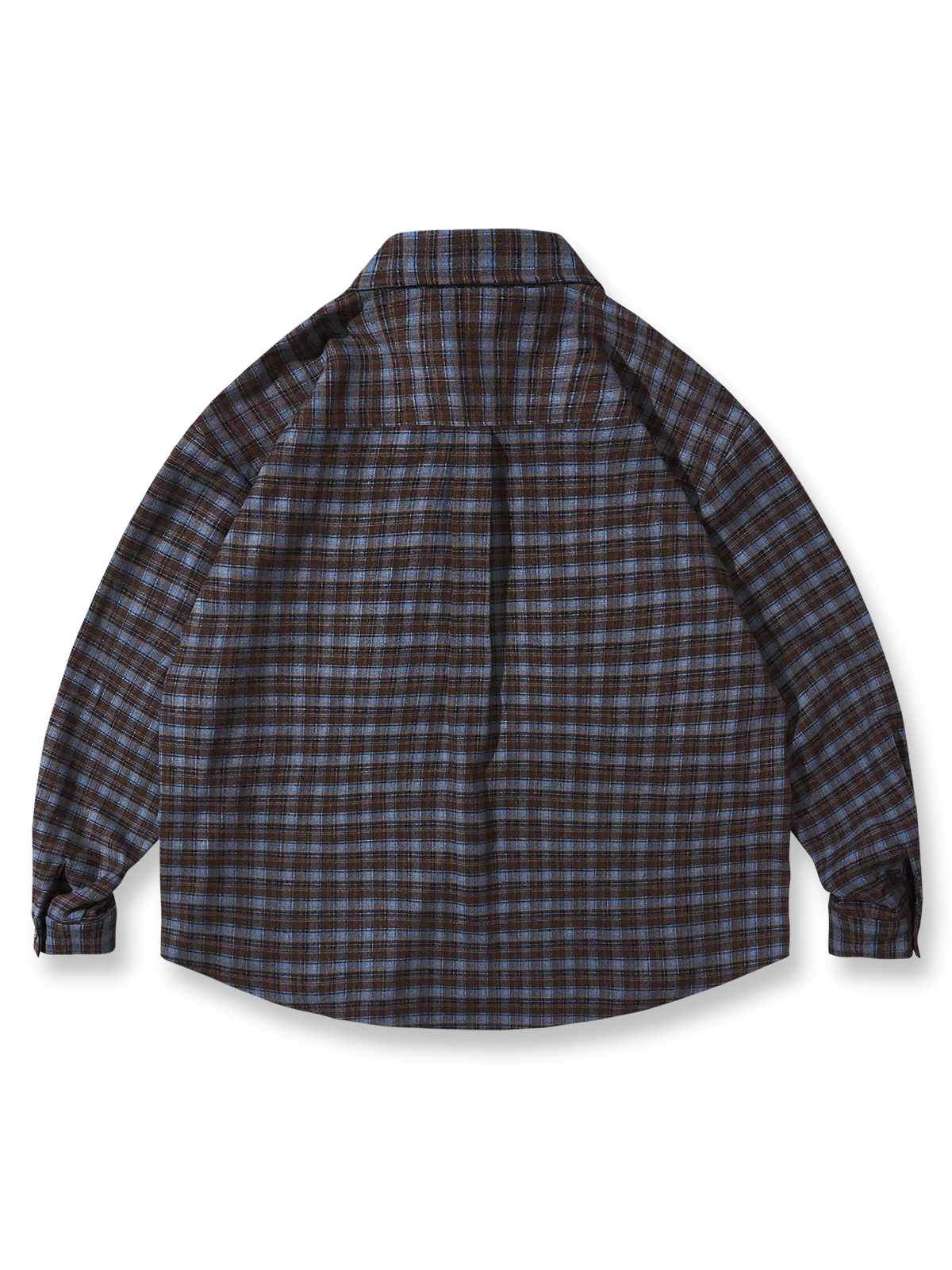 製品画像
「ヴィンテージチェック柄シャツの全体展示図。クラシックなブルー＆ブラウン、イエロー＆ブラウンのチェック柄デザインがアメカジスタイルの魅力を引き立て、アコーディオンポケットとラウンドヘムデザインがポイント。」

詳細画像
「胸元のアコーディオンポケットとチェック柄のディテール特写。収納機能と立体感を演出し、スタイリングにアクセントを加えるデザイン。」
