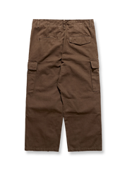 製品画像
ウォッシュドクラッシュ加工カーゴパンツ、ヴィンテージ感のあるクラッシュデザイン、精緻な水洗い加工で柔らかな生地感、カジュアルでストリート感を強調、実用的な大きなポケットがアクセント

詳細画像
ウォッシュドクラッシュ加工によるヴィンテージスタイル、柔らかなコットン生地、シンプルなストレートカットシルエット、大きなポケットが特徴的で実用性が高い、リラックスしたカジュアルスタイルに最適