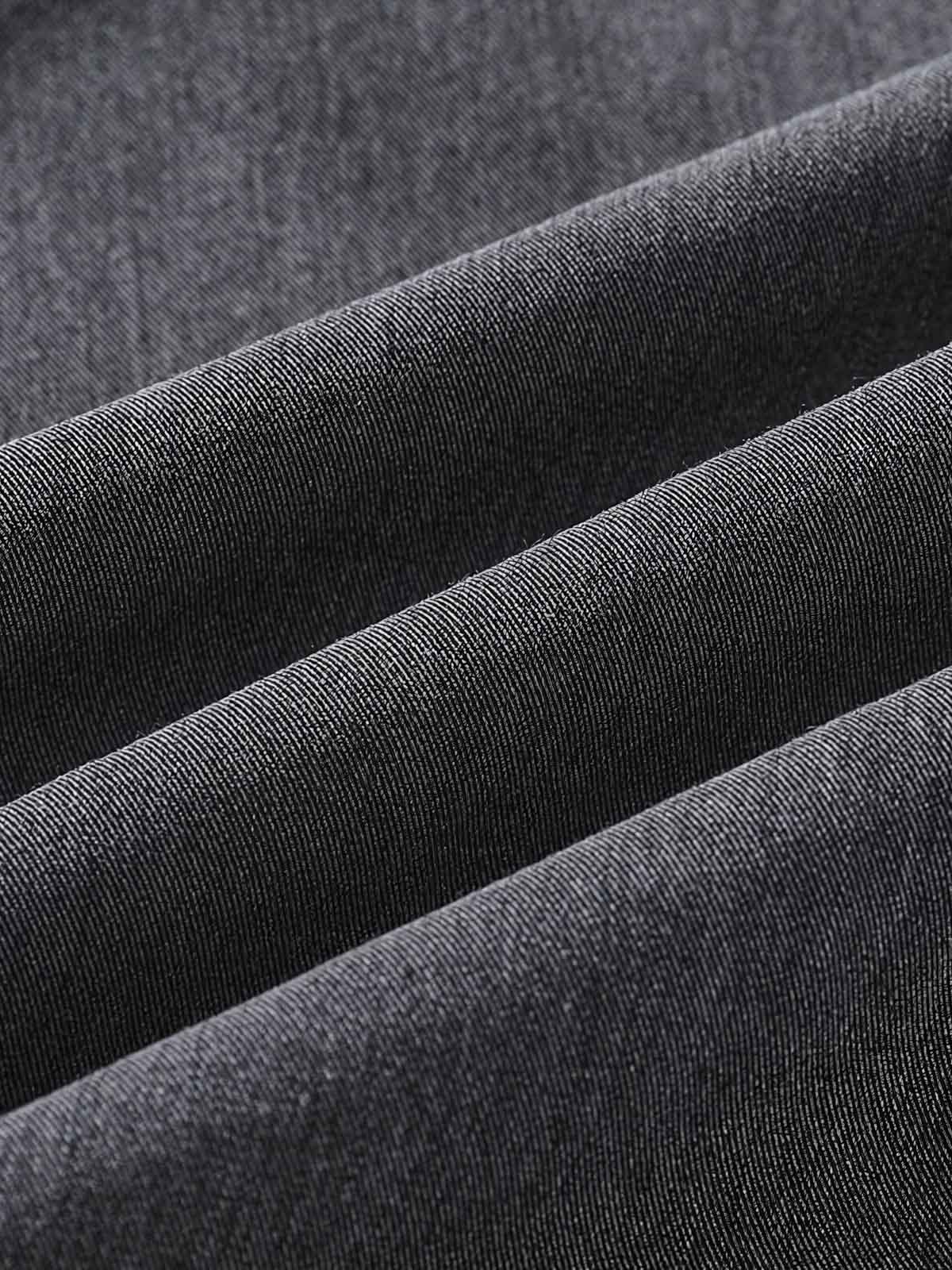 ウエストのドローストリングと生地のディテール表示