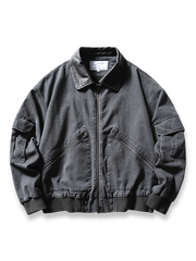 製品画像: レザーカラーワークジャケットの正面展示
詳細画像: ジャケットのレザー襟とジップポケットのディテール展示