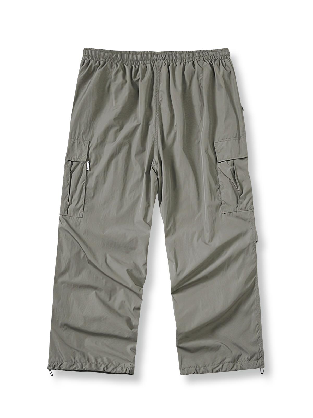 ヴィンテージスタイルの機能性パラシュートパンツのフロントビュー