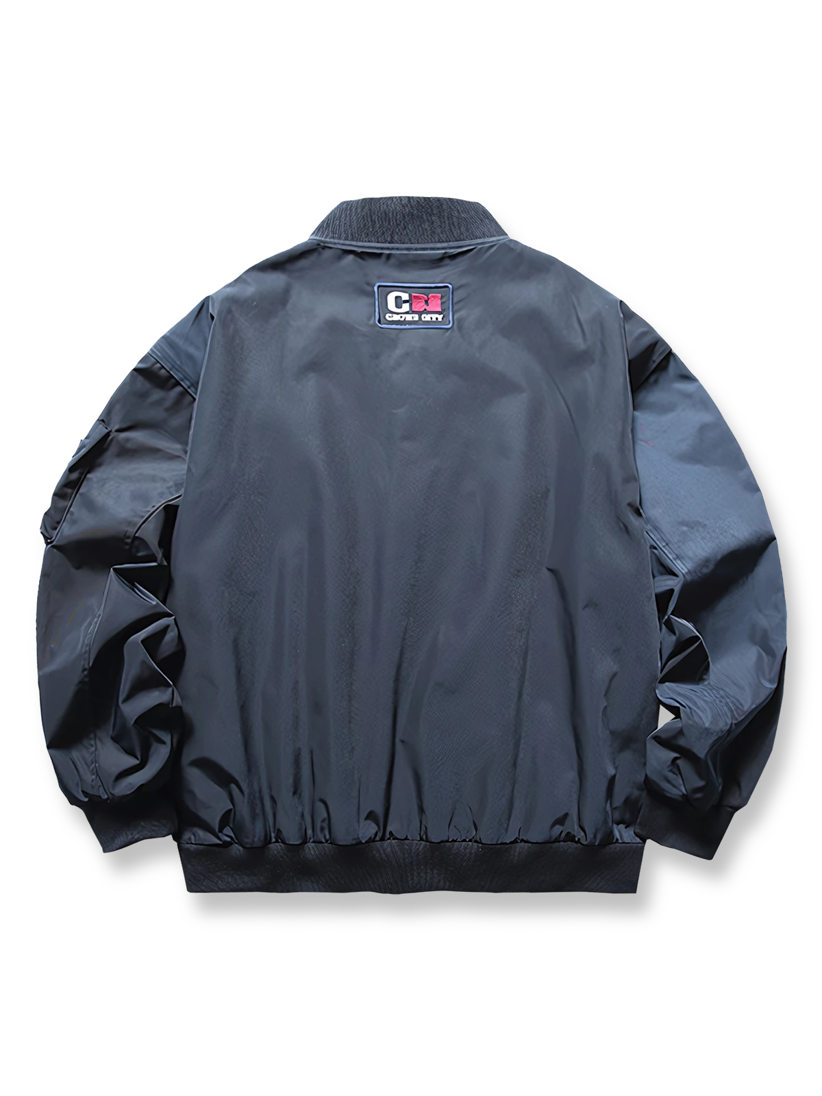 製品画像
"改良型カラーMA-1フライトジャケット、クラシックなMA-1デザインに新しいカラーリングを採用、メタルジッパーと多機能ポケットで実用性アップ、快適なシルエットで日常のカジュアルスタイルから特別なシーンまで活躍"

詳細画像
"改良型カラーMA-1フライトジャケット、個性的なカラーバリエーション、メタルジッパーと多機能ポケットデザイン、改良されたシルエットが快適な着心地を提供"