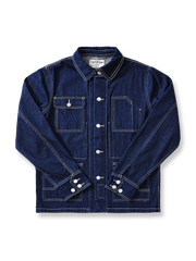 製品画像
デニム ストライプ ワークジャケット全体図。13.5ozの高密度デニム素材を使用し、ブルーとホワイトのストライプ柄が特徴のクラシックな鉄道作業着風デザイン。

詳細画像
真鍮ボタンのアクセント、多機能ポケットの実用的ディテール、補強ステッチと袖口調整機能が施された高耐久仕様。ヴィンテージ感漂う質感の特写。
