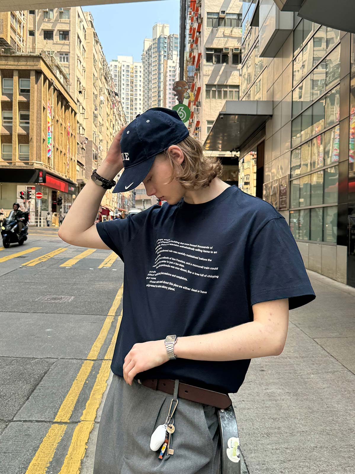 ヴィンテージ ツイストレター プリント クロップド 半袖Tシャツ